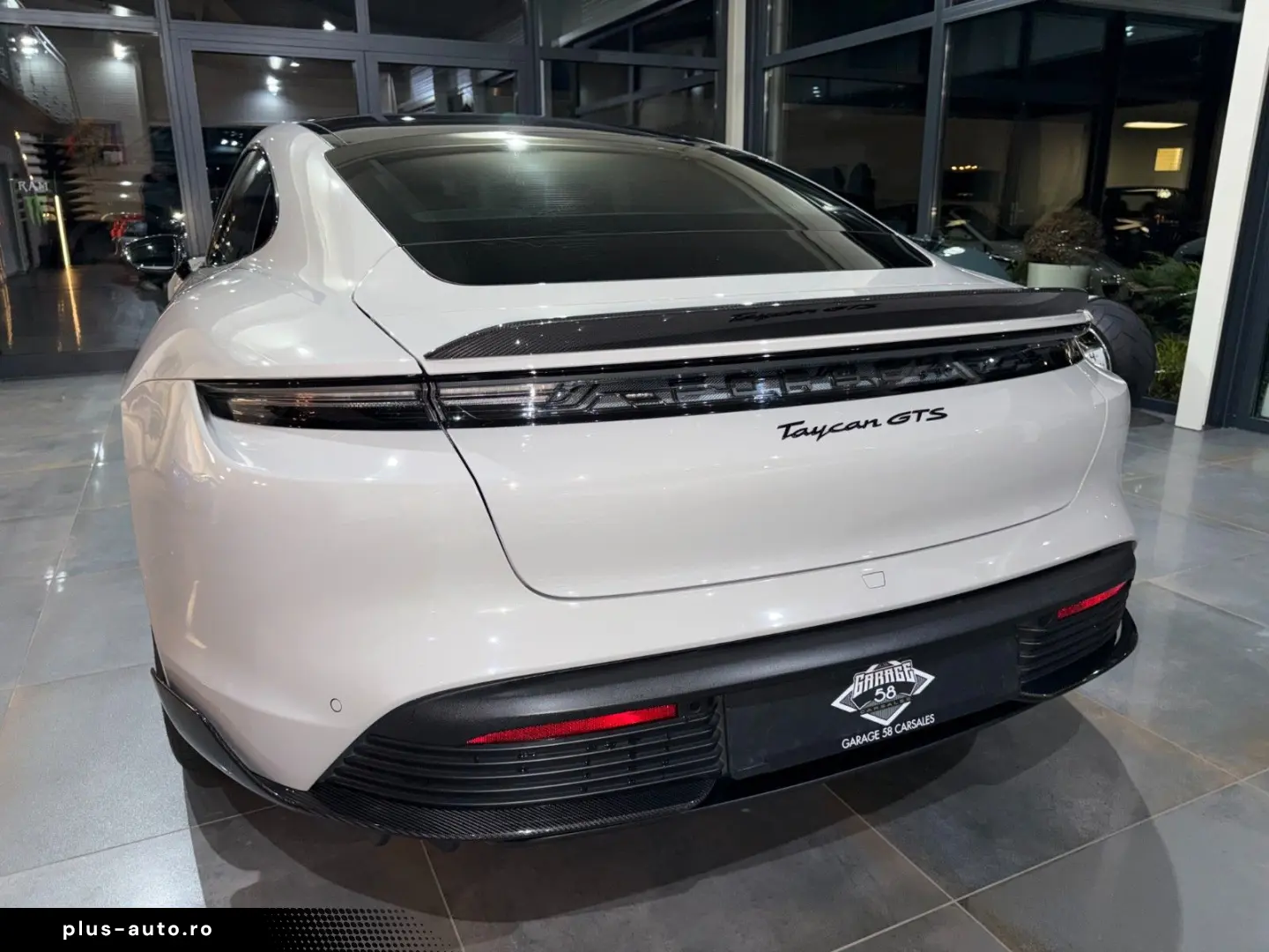 Taycan GTS MY24 CarbonAero HuD HA-Lenkung Kreide