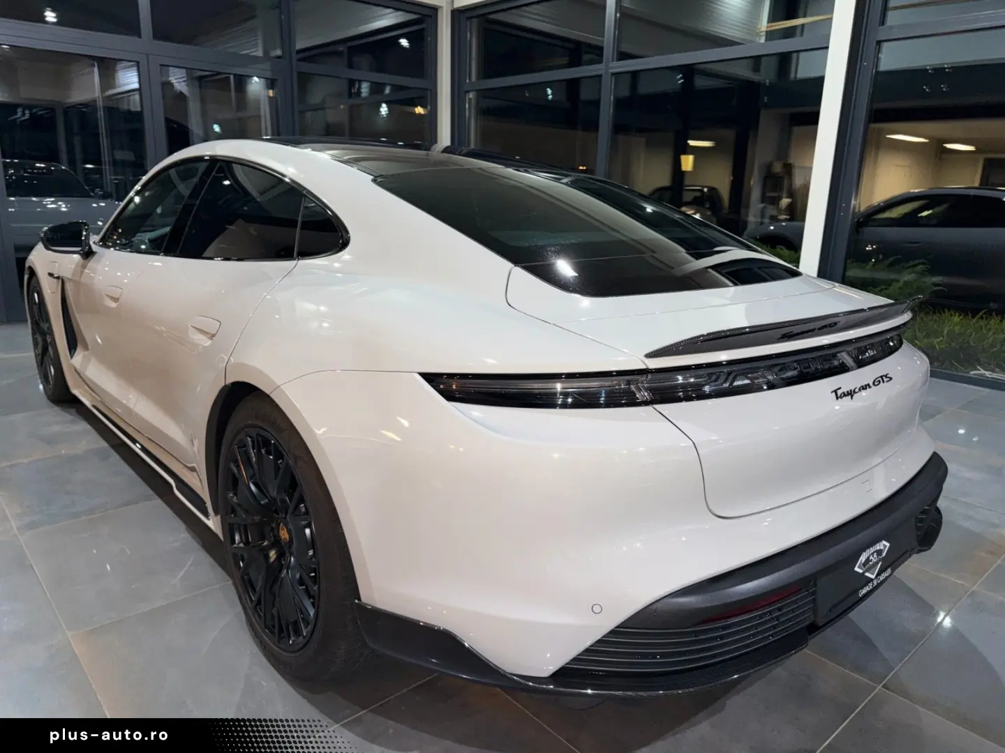 Taycan GTS MY24 CarbonAero HuD HA-Lenkung Kreide