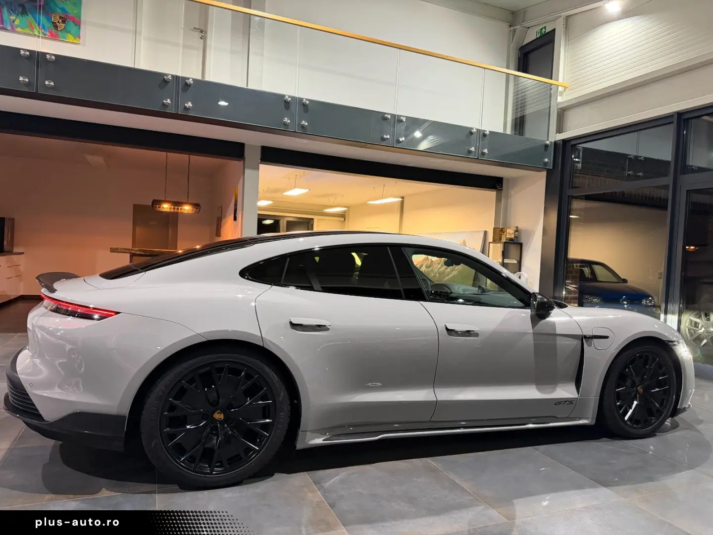 Taycan GTS MY24 CarbonAero HuD HA-Lenkung Kreide