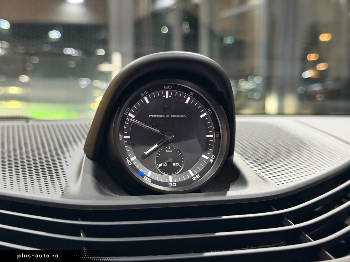 Taycan GTS MY24 CarbonAero HuD HA-Lenkung Kreide