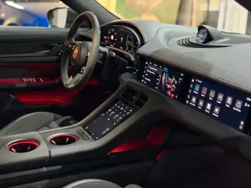 Taycan GTS MY24 CarbonAero HuD HA-Lenkung Kreide