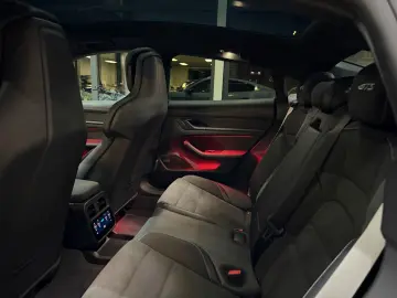 Taycan GTS MY24 CarbonAero HuD HA-Lenkung Kreide