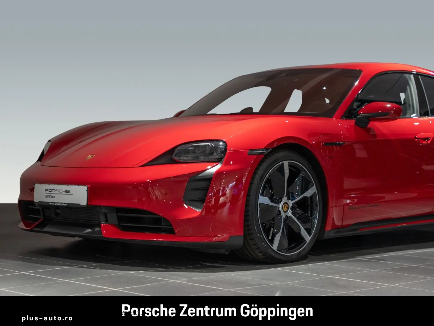 Taycan Turbo BOSE Surround-View Abstandstempomat