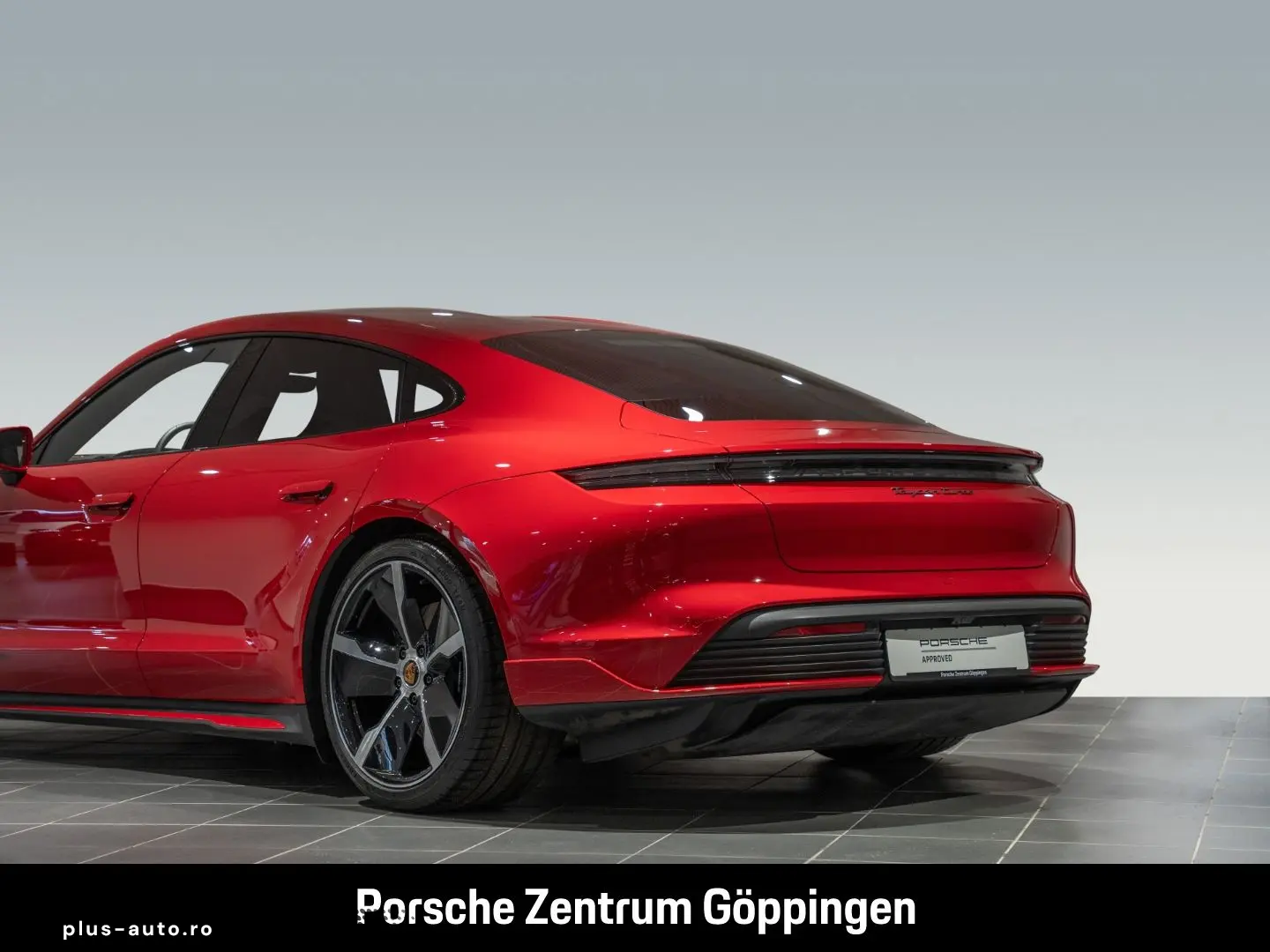 Taycan Turbo BOSE Surround-View Abstandstempomat