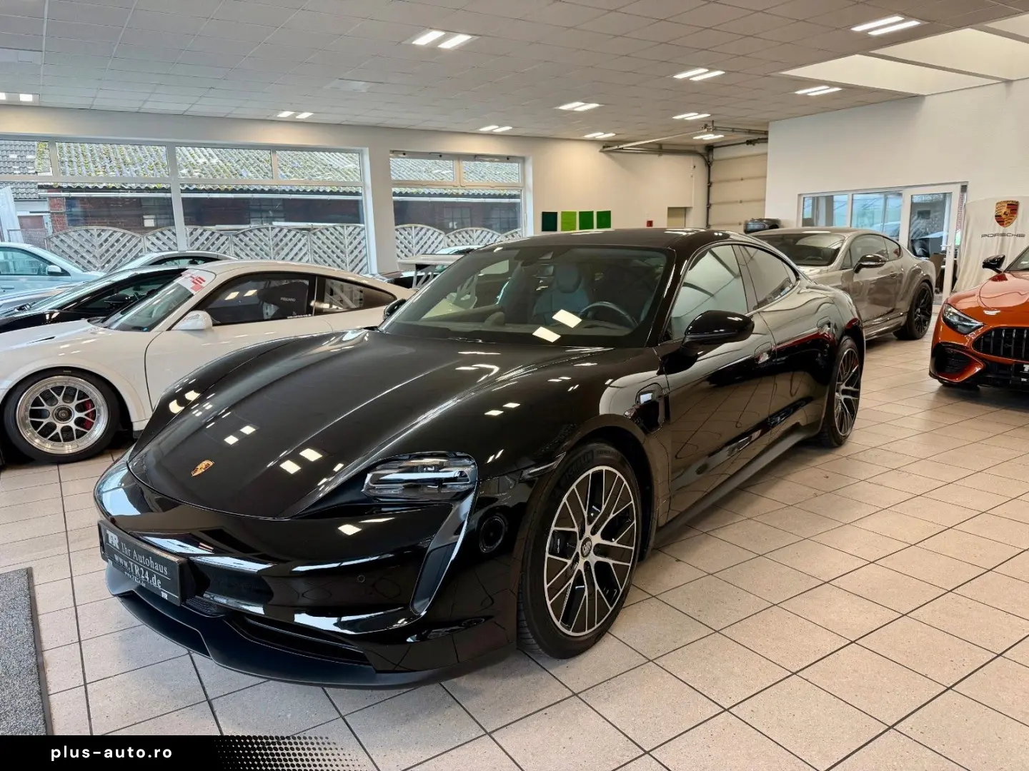 Taycan Performance Panorama SportChrono WP