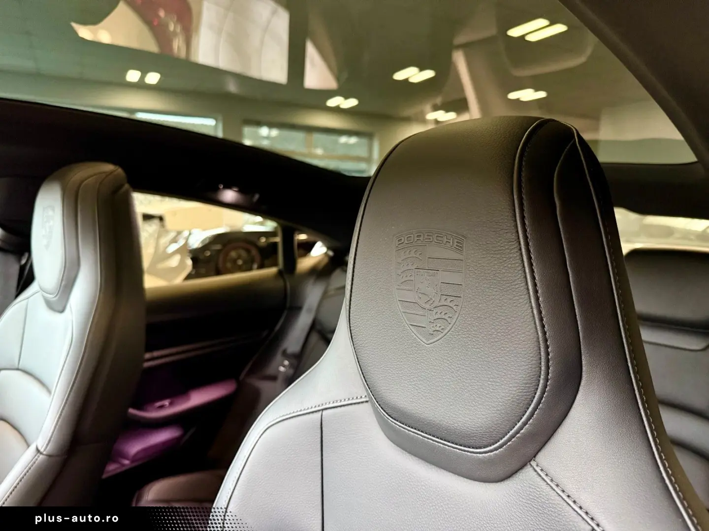 Taycan Performance Panorama SportChrono WP