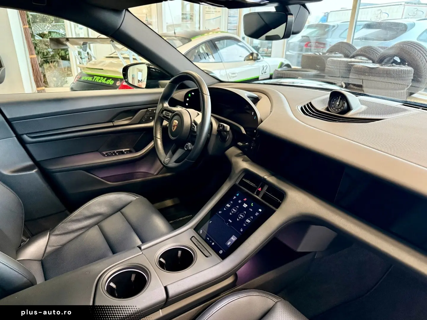 Taycan Performance Panorama SportChrono WP