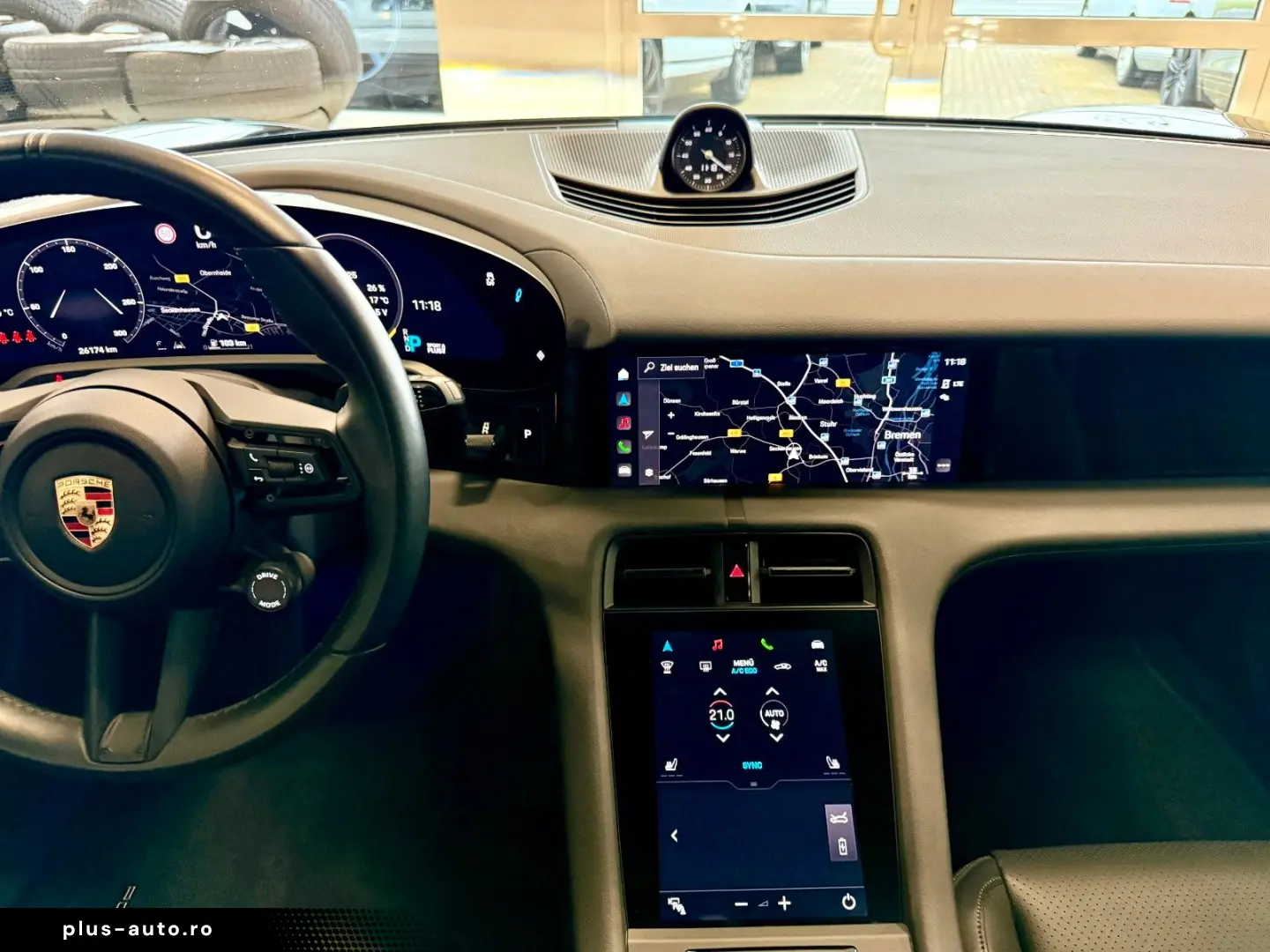 Taycan Performance Panorama SportChrono WP