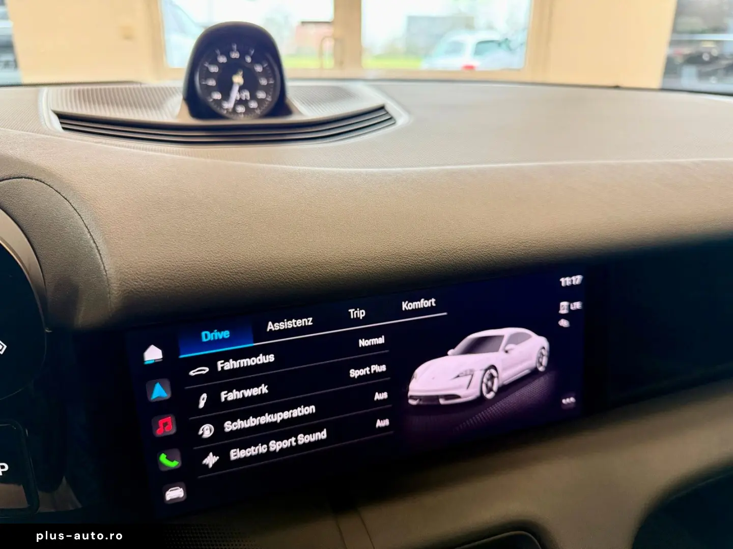 Taycan Performance Panorama SportChrono WP
