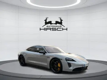 Taycan GTS 21  BOSE 360  Kreide PCCB