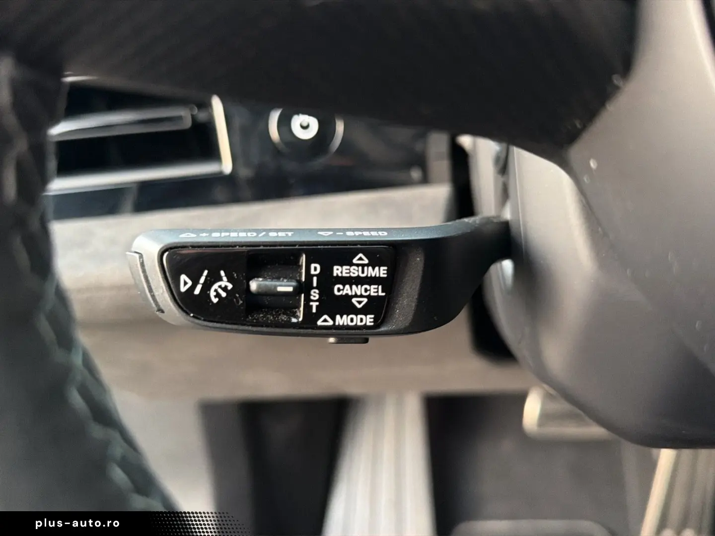 Taycan GTS 21  BOSE 360  Kreide PCCB