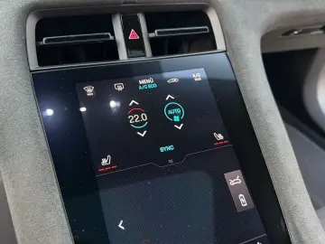 Taycan GTS 21  BOSE 360  Kreide PCCB