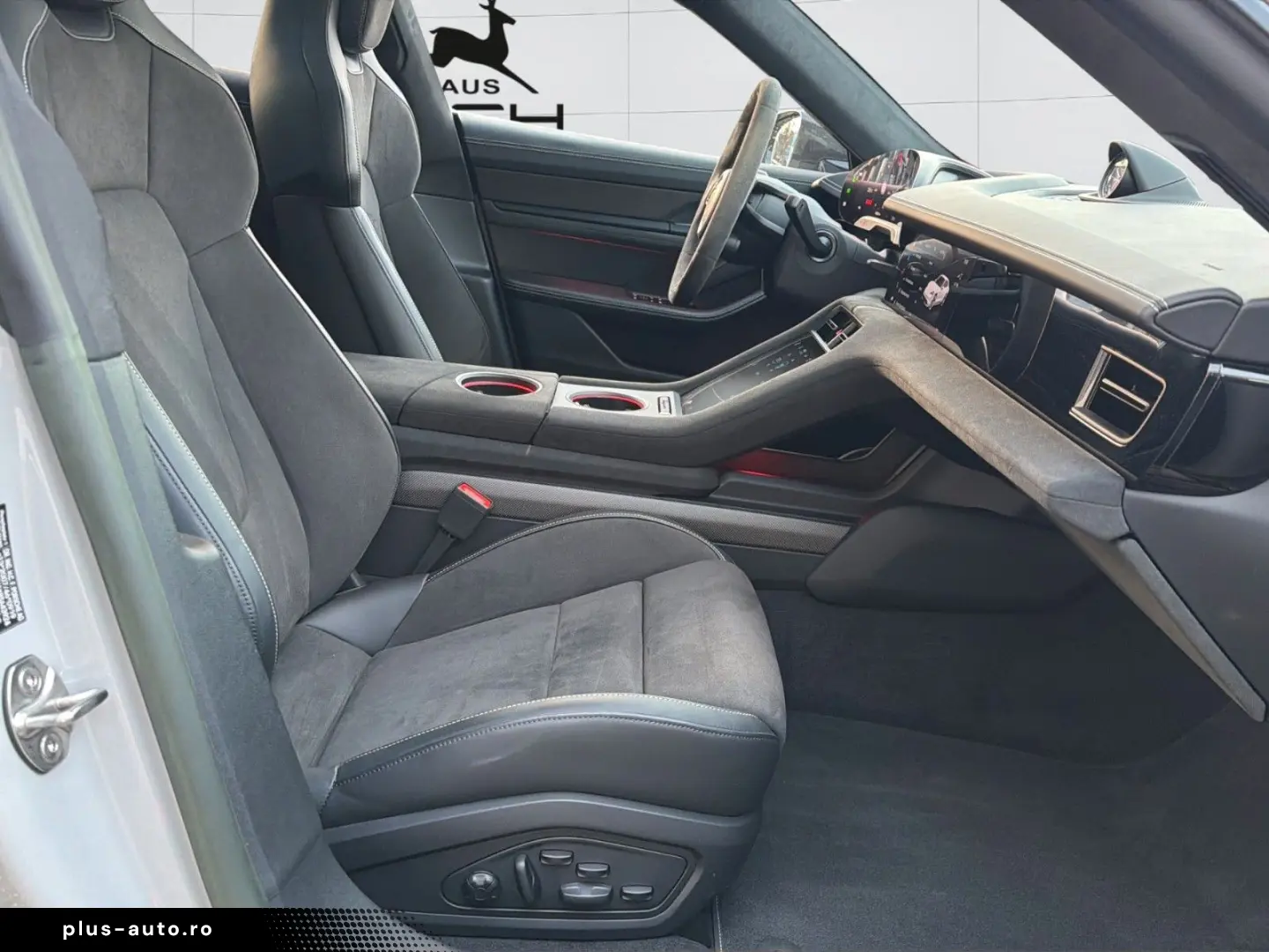 Taycan GTS 21  BOSE 360  Kreide PCCB