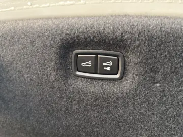 Taycan GTS 21  BOSE 360  Kreide PCCB