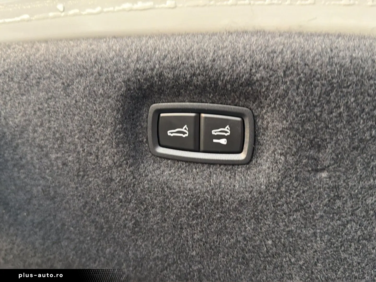 Taycan GTS 21  BOSE 360  Kreide PCCB