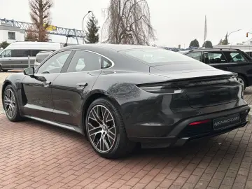 Taycan Turbo Nachtsicht Burmester Beif.-Display