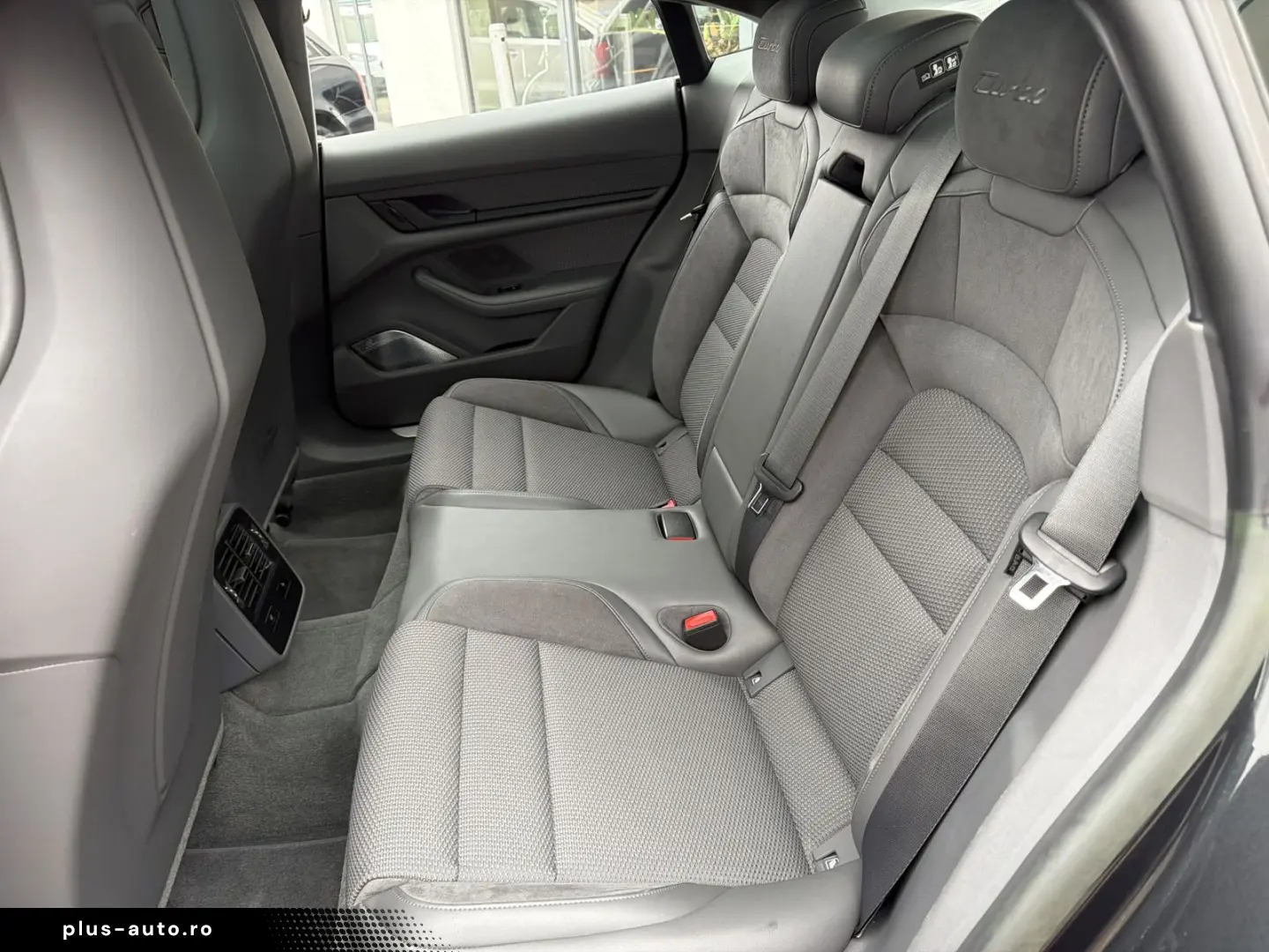 Taycan Turbo Nachtsicht Burmester Beif.-Display