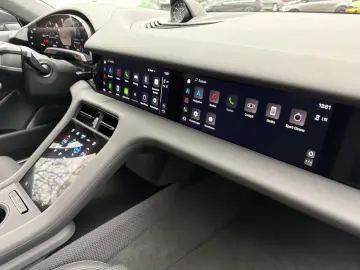 Taycan Turbo Nachtsicht Burmester Beif.-Display