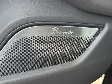 Taycan Turbo Nachtsicht Burmester Beif.-Display