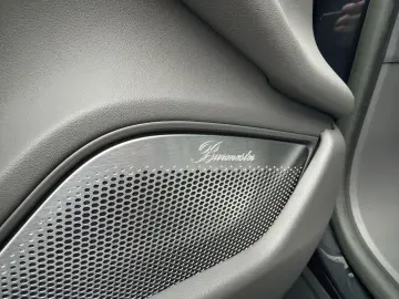 Taycan Turbo Nachtsicht Burmester Beif.-Display