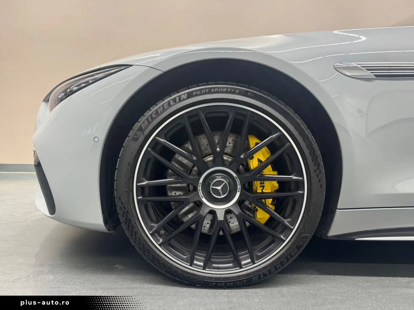 SL63 AMG 4M  DYNAMIC-PAKET CARBON MASSAGE