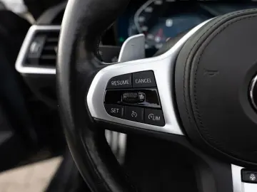 440i Cabrio xDrive HUD LASER NAVI LEDER SHZ PDC