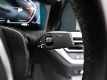 440i Cabrio xDrive HUD LASER NAVI LEDER SHZ PDC