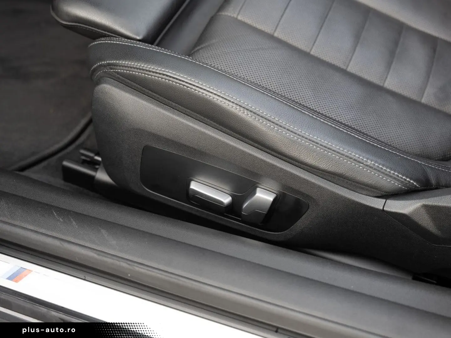 440i Cabrio xDrive HUD LASER NAVI LEDER SHZ PDC