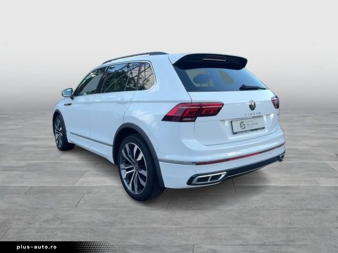 Tiguan 2.0 TSI  DSG R-Line 4Motion LED AHK SHZG.