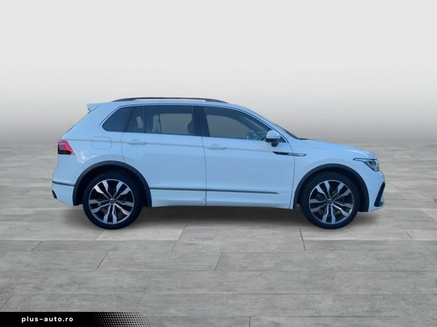 Tiguan 2.0 TSI  DSG R-Line 4Motion LED AHK SHZG.