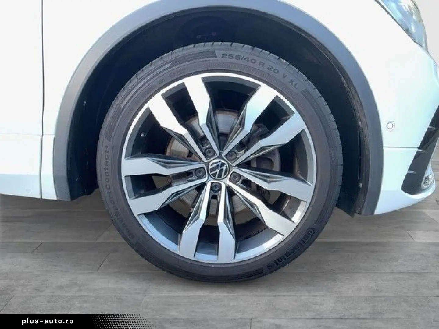 Tiguan 2.0 TSI  DSG R-Line 4Motion LED AHK SHZG.