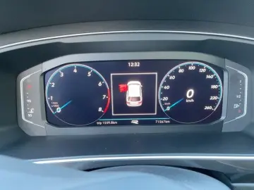 Tiguan 2.0 TSI  DSG R-Line 4Motion LED AHK SHZG.