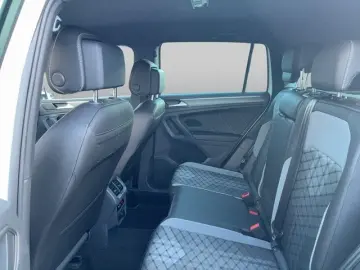 Tiguan 2.0 TSI  DSG R-Line 4Motion LED AHK SHZG.