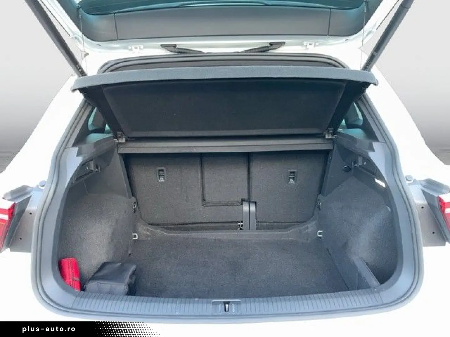 Tiguan 2.0 TSI  DSG R-Line 4Motion LED AHK SHZG.