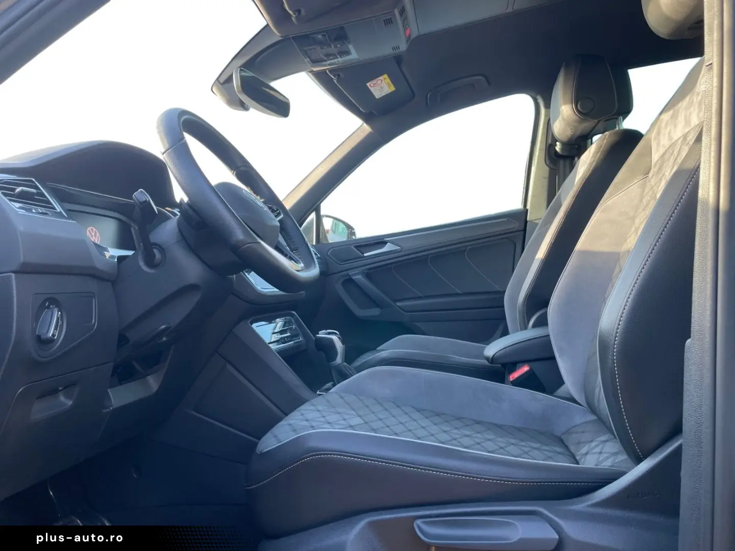 Tiguan R-Line 2.0 TSI 4M DSG LED NAVI KAMERA APP