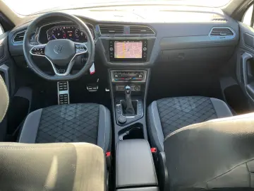 Tiguan R-Line 2.0 TSI 4M DSG LED NAVI KAMERA APP