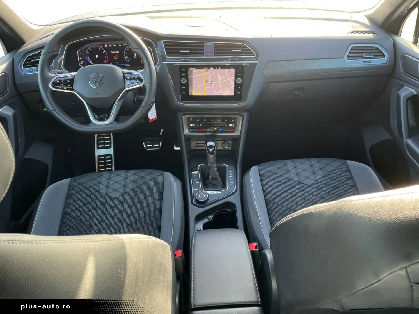 Tiguan R-Line 2.0 TSI 4M DSG LED NAVI KAMERA APP