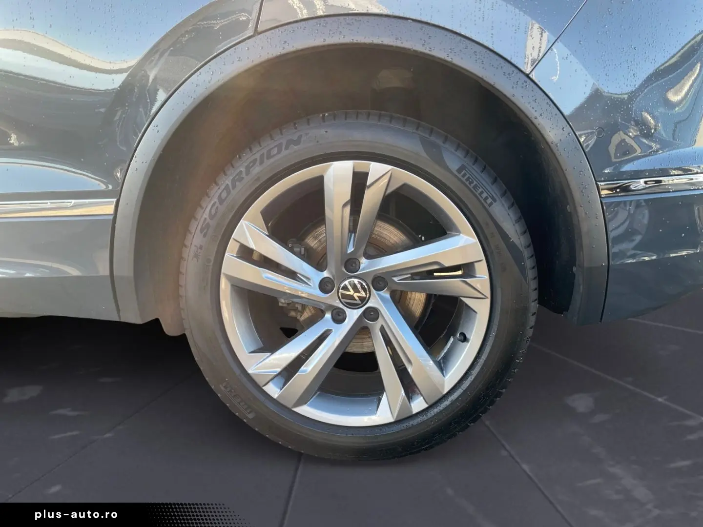 Tiguan R-Line 2.0 TSI 4M DSG LED NAVI KAMERA APP