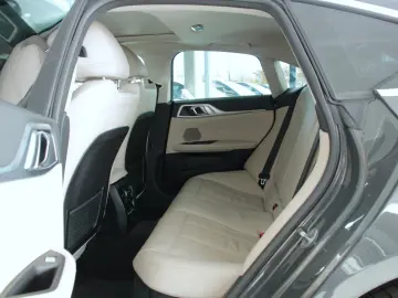 420d xDrive Gran Coupe Laser HeadUp Glasdach ACC