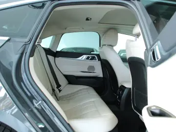 420d xDrive Gran Coupe Laser HeadUp Glasdach ACC