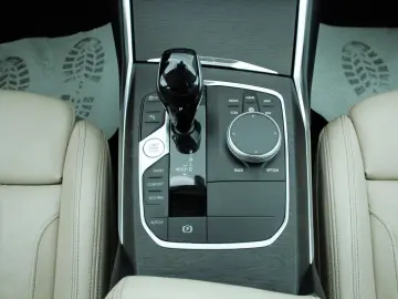 420d xDrive Gran Coupe Laser HeadUp Glasdach ACC