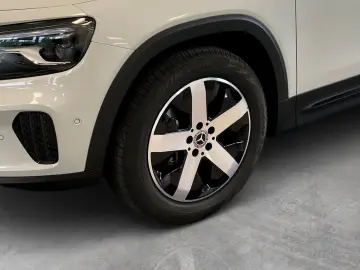 GLB 250 4M 7-Sitz AHK Distr Totwi 360 Mbeam Memo