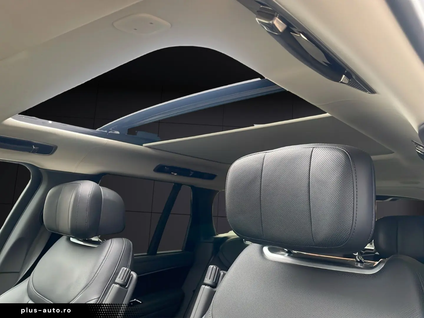 Range Rover Vogue First Edition  Massage AHK ACC