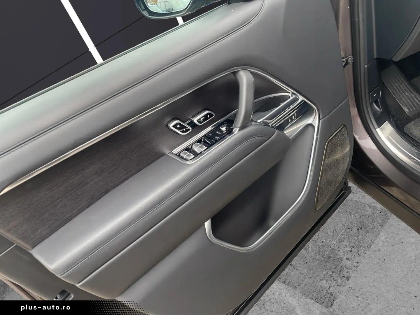 Range Rover Vogue First Edition  Massage AHK ACC