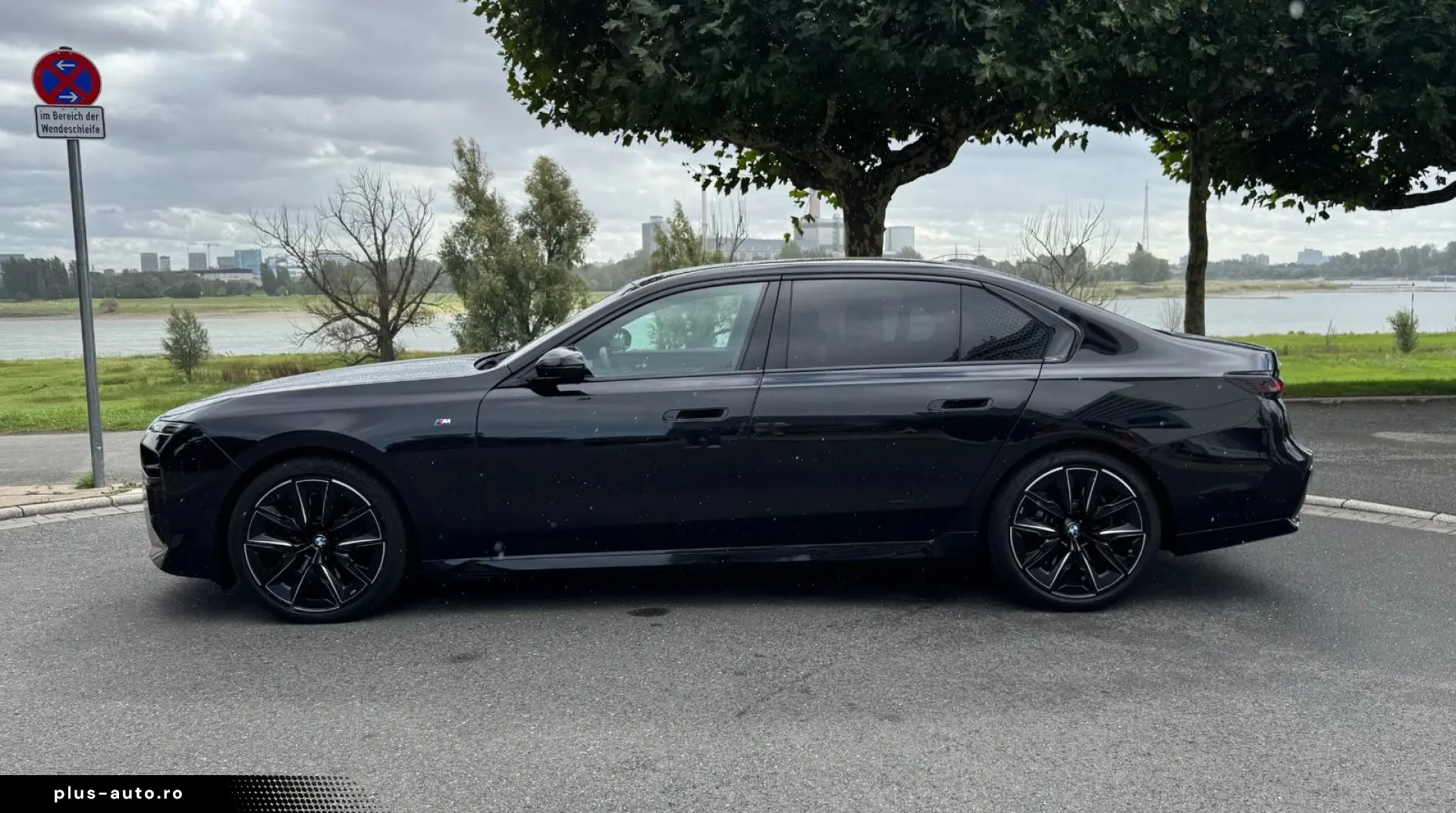 740d xDrive M-Sport Pro   Soft-Close   B&W