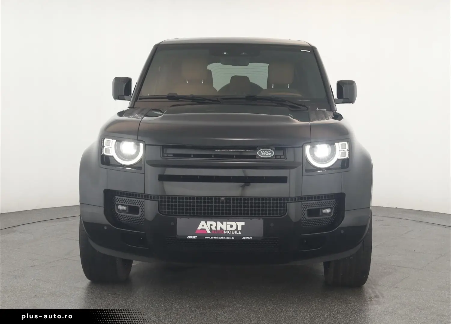 Defender 110 P525 AWD Black Pano HUD 360 AHK 22