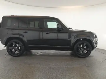 Defender 110 P525 AWD Black Pano HUD 360 AHK 22