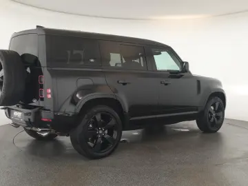 Defender 110 P525 AWD Black Pano HUD 360 AHK 22