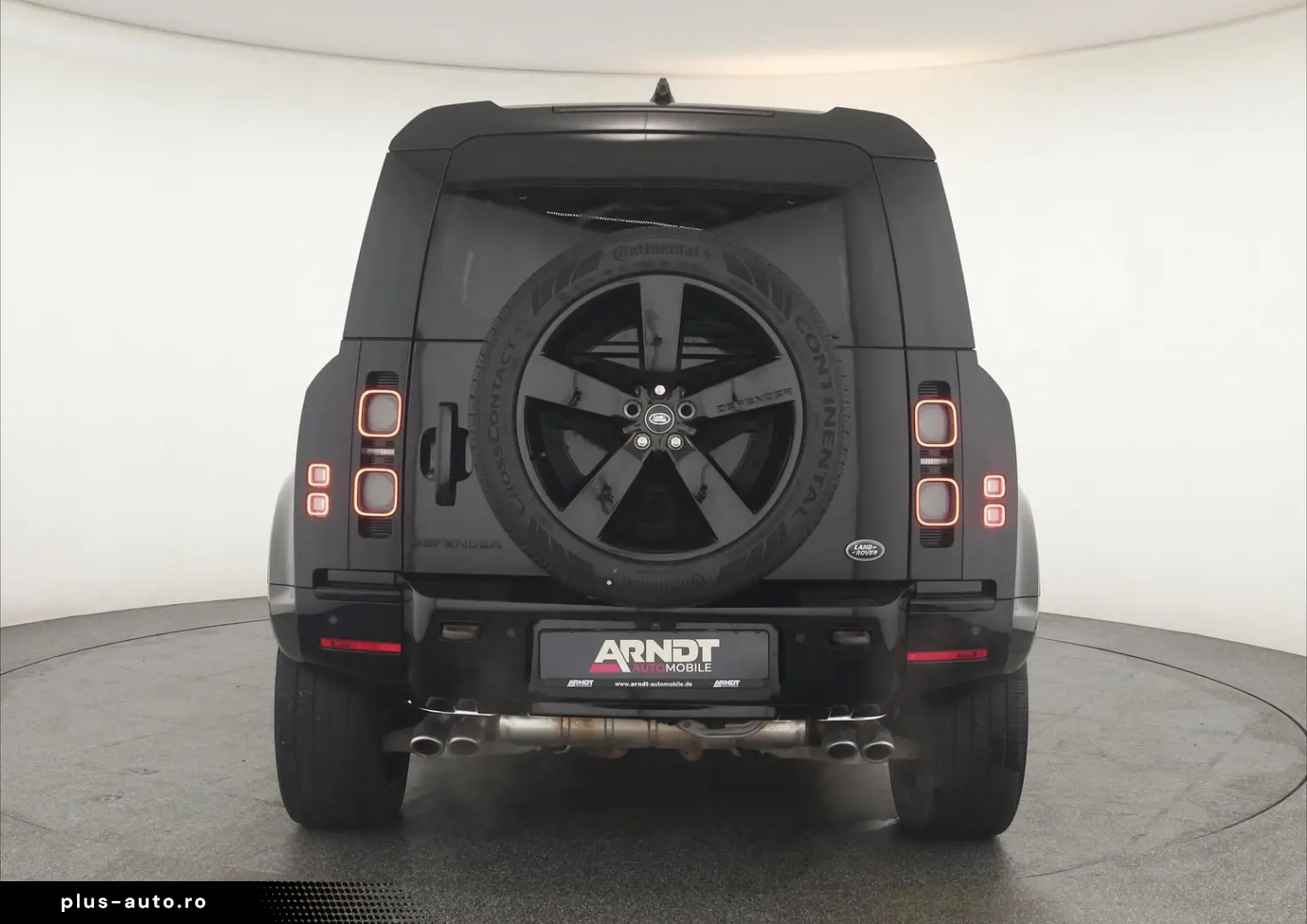 Defender 110 P525 AWD Black Pano HUD 360 AHK 22