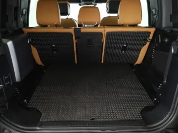 Defender 110 P525 AWD Black Pano HUD 360 AHK 22